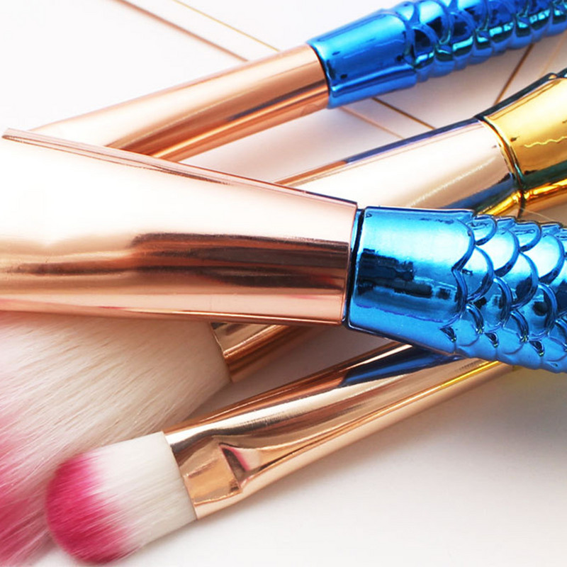 Νέα Hot 4 τμχ/σετ Super Soft Mermaid Brushes Makeup Facial Brush Soft Skin Friendly Smooth Touch Brushes for Makeup Grooming Tool