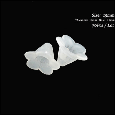 Mood Uued akrüülist võlusid jäätunud plastikust sarv lumehelves täht ristik Retro vahehelmed otsakatted valged