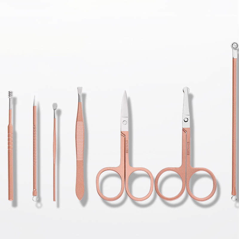 18 ks manikúrnych sád, pilníkov na nechty na pedikúru, koženého puzdra, klieštikov na nechty z nehrdzavejúcej ocele, nožníc na nechtovú kožičku, sady nožov na pedikúru