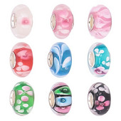 Το νέο ευρωπαϊκό και αμερικανικό τρισδιάστατο λουλούδι με χάντρες με μεγάλη τρύπα με τζάμια είναι κατάλληλο για γυναικεία κοσμήματα DIY βραχιόλι Pandora