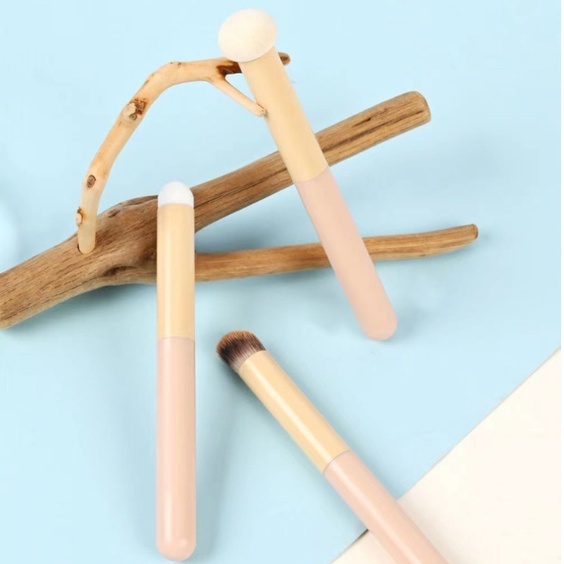 Kvaliteetsed meigipintslid Mantou Sponge peitekreemipintslid Huulepulk Huulemeigipintsel Cosmetic Tools Foundation Concealer Brush