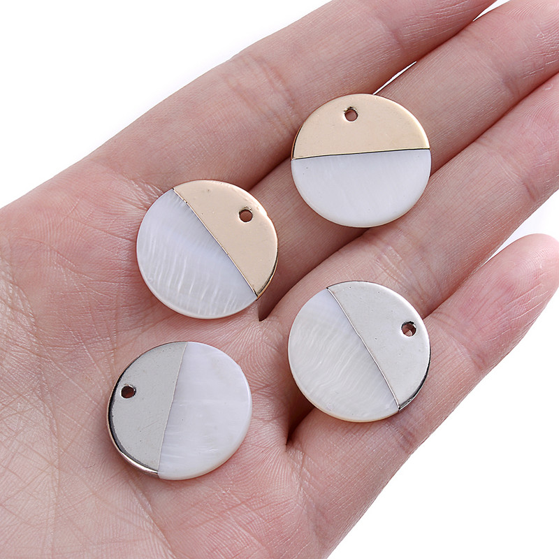 iYOE 20 mm lamedad ümmargused koorega amuletid kulla ja hõbeda värviga naturaalne koorega amulett kaelakee kõrvarõnga ripatsiga ehete leidmiseks