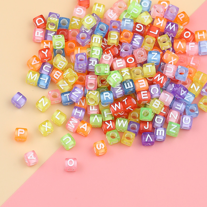 100 ruudukujulist kirjahelmest Akrüülist helendavad digitaalsed segavärvilised täringurõngad vaherõngad helmed ehted isetegemise käevõru kaelakee tarvikute valmistamiseks