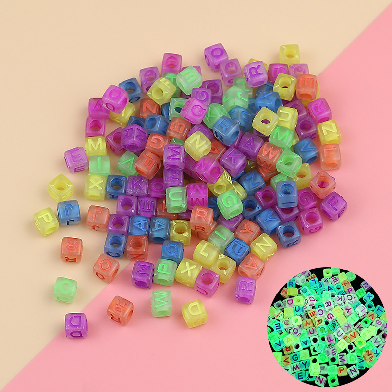 100 ruudukujulist kirjahelmest Akrüülist helendavad digitaalsed segavärvilised täringurõngad vaherõngad helmed ehted isetegemise käevõru kaelakee tarvikute valmistamiseks