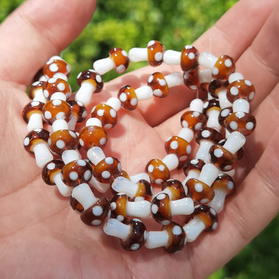 Didmeninė prekyba įvairiaspalvėmis grybų lempomis, stikliniais palaidais karoliukais, „pasidaryk pats“ papuošalų gamyba Rankų darbo apyrankių karolių priedai medžiaga