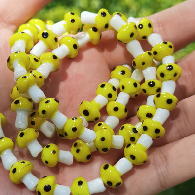 Didmeninė prekyba įvairiaspalvėmis grybų lempomis, stikliniais palaidais karoliukais, „pasidaryk pats“ papuošalų gamyba Rankų darbo apyrankių karolių priedai medžiaga