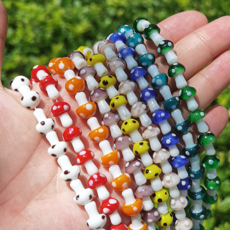 Didmeninė prekyba įvairiaspalvėmis grybų lempomis, stikliniais palaidais karoliukais, „pasidaryk pats“ papuošalų gamyba Rankų darbo apyrankių karolių priedai medžiaga