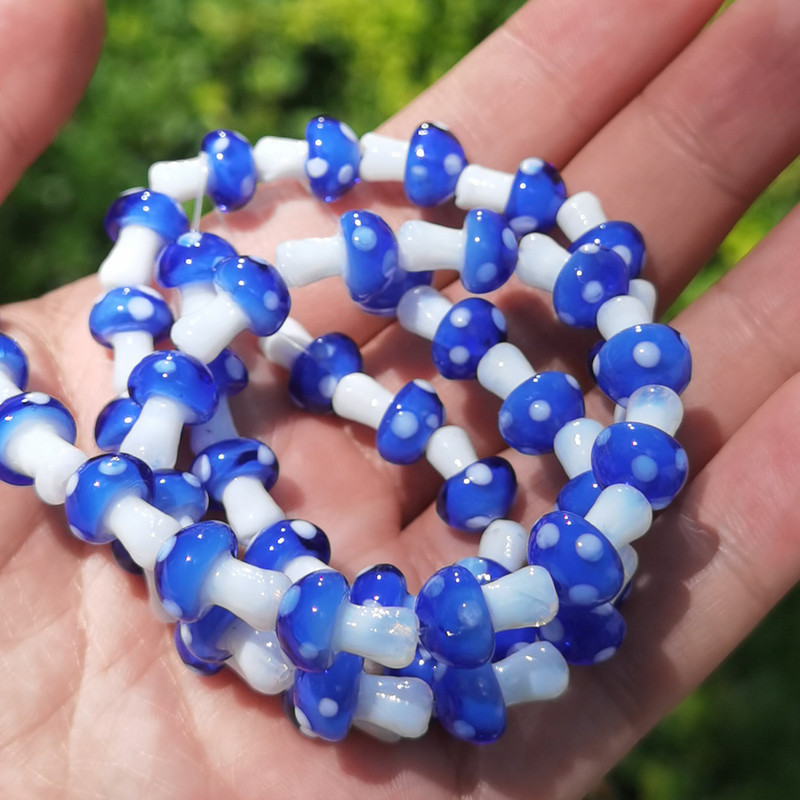 Didmeninė prekyba įvairiaspalvėmis grybų lempomis, stikliniais palaidais karoliukais, „pasidaryk pats“ papuošalų gamyba Rankų darbo apyrankių karolių priedai medžiaga