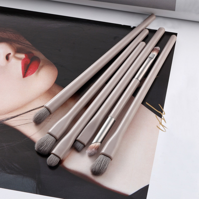 KOSMETYKI 6 utazási sminkecset Szemhéjpúder ecset Szemöldökkefe ajak ecset Smudge ecset Szemsmink eszközök