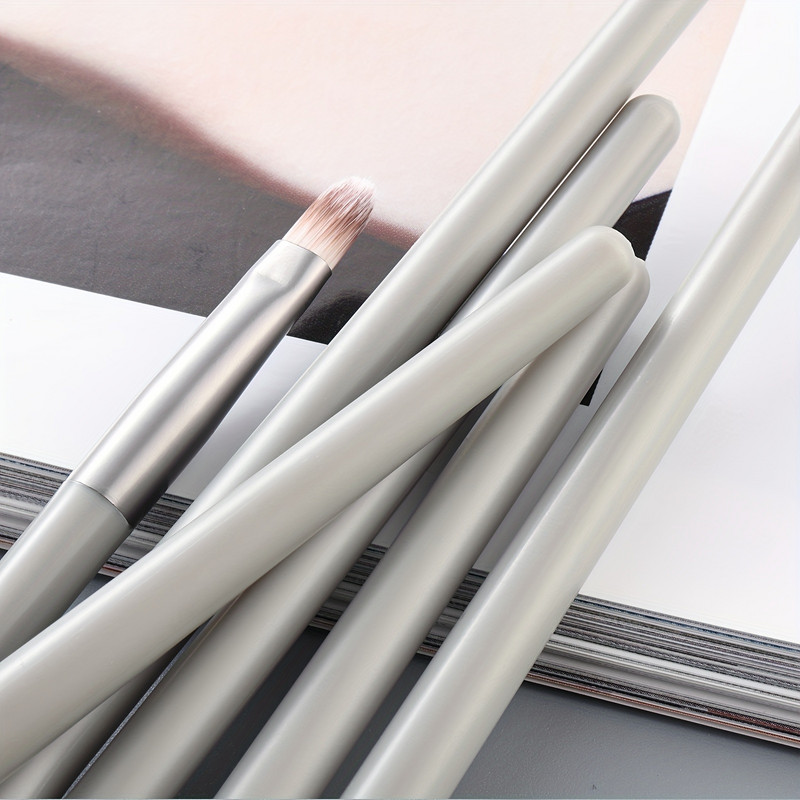 KOSMETYKI 6 utazási sminkecset Szemhéjpúder ecset Szemöldökkefe ajak ecset Smudge ecset Szemsmink eszközök