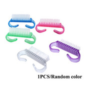 1tk Nail Art Dust Clean Pintsel Plastikust küünte puhastamine Maniküür Küünte tolmuhari Pediküüri tööriista pulber Eemalda küünehari küünte ilu