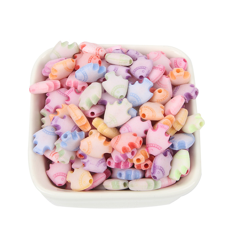 100 tk/partii segatud kalakujulised akrüülhelmed võluvad lahtised vahehelmed ehete tegemiseks ise näputöö käevõru tarvikud