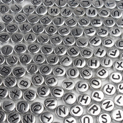 100/200/300/500PC Μικτό επιχρυσωμένο γράμμα ακρυλικό στρογγυλό επίπεδες χάντρες αλφαβήτου για κοσμήματα Χειροποίητο Diy βραχιόλι κολιέ