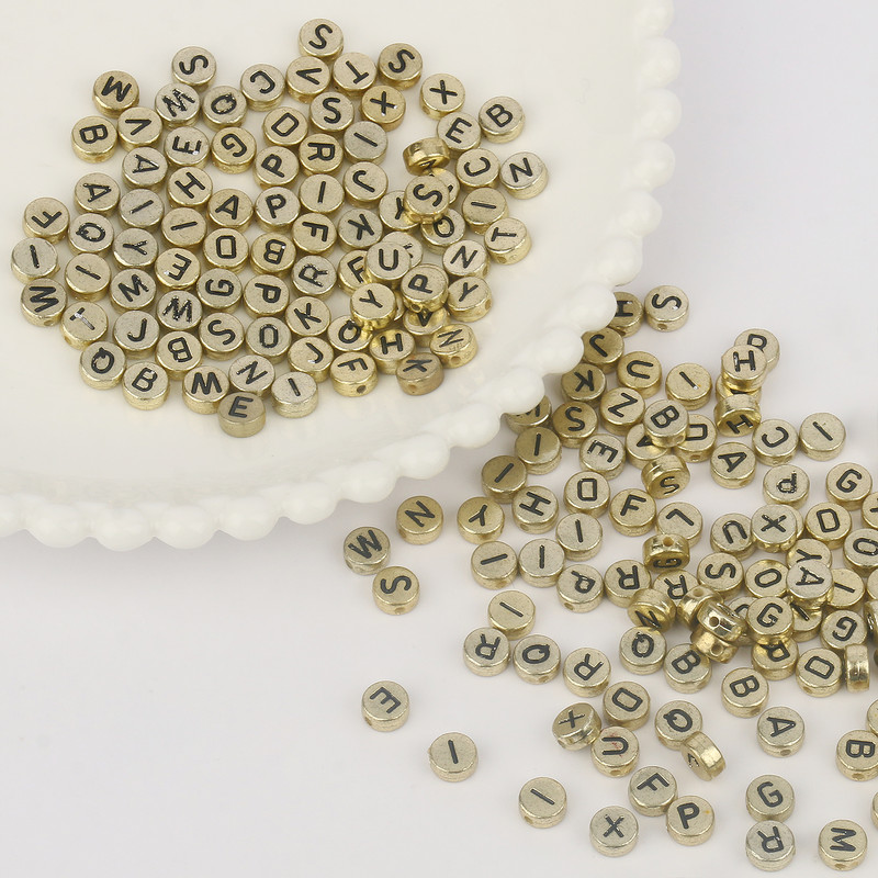 100/200/300/500PC Μικτό επιχρυσωμένο γράμμα ακρυλικό στρογγυλό επίπεδες χάντρες αλφαβήτου για κοσμήματα Χειροποίητο Diy βραχιόλι κολιέ