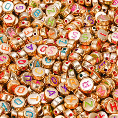 100/200/300 tk akrüülist kirjahelmed ümmargused lamedad tähestikuga lahtised vahetükid ehtehelmed käsitsi valmistatud käevõru sõrmuse kõrvarõnga valmistamiseks