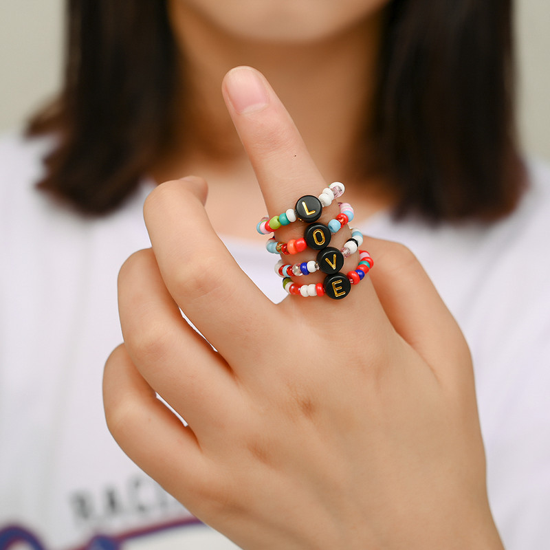 100/200/300 tk akrüülist kirjahelmed ümmargused lamedad tähestikuga lahtised vahetükid ehtehelmed käsitsi valmistatud käevõru sõrmuse kõrvarõnga valmistamiseks