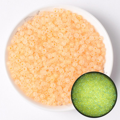 65db 4mm-es egységes matt világító üveggyöngyök 6/0 távtartó maggyöngyök kézimunka ékszerkészítéshez barkács kézzel készített karkötő varrás