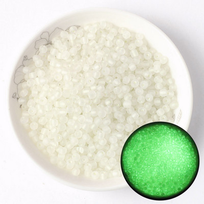 65db 4mm-es egységes matt világító üveggyöngyök 6/0 távtartó maggyöngyök kézimunka ékszerkészítéshez barkács kézzel készített karkötő varrás