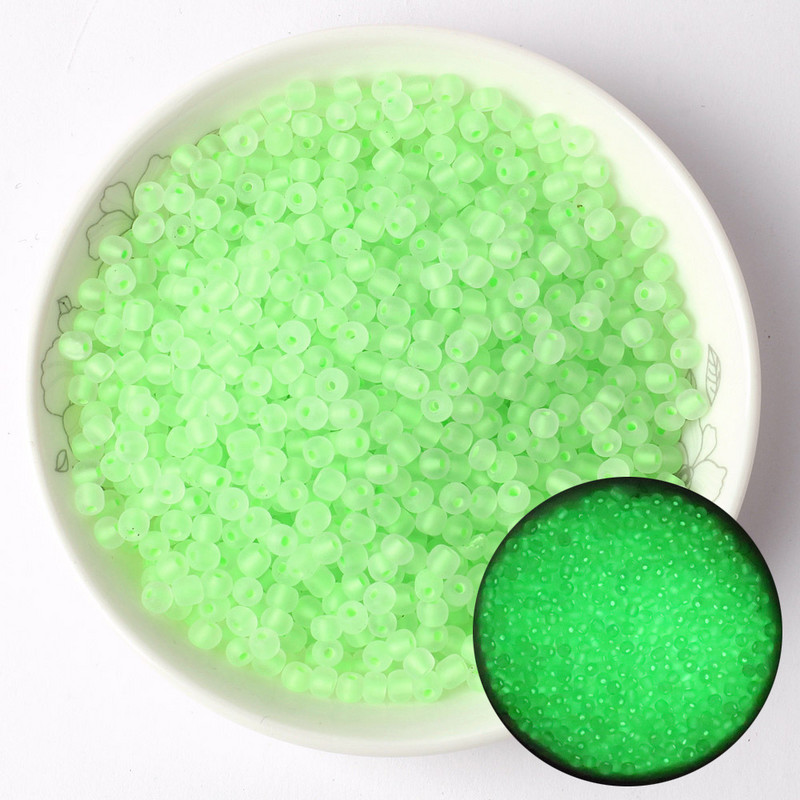 65db 4mm-es egységes matt világító üveggyöngyök 6/0 távtartó maggyöngyök kézimunka ékszerkészítéshez barkács kézzel készített karkötő varrás