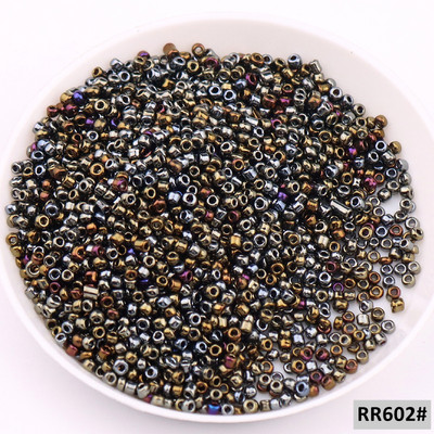 10 g (1680 vnt.) 15/0 1,5 mm kreminės mėlynos spalvos apvalūs stiklo sėklų karoliukai čekų tarpikliai karoliukai, skirti pasidaryk pats, stiklo sėklų karoliukai papuošalai