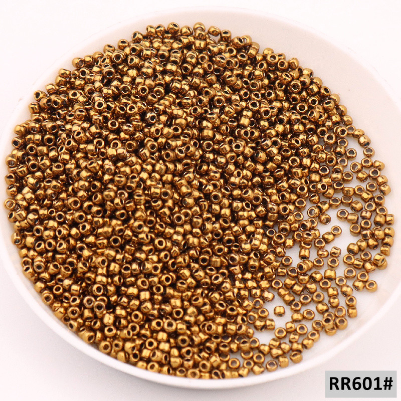 10 g (1680 vnt.) 15/0 1,5 mm kreminės mėlynos spalvos apvalūs stiklo sėklų karoliukai čekų tarpikliai karoliukai, skirti pasidaryk pats, stiklo sėklų karoliukai papuošalai