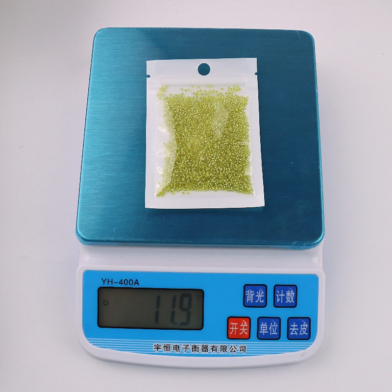 10 g (1680 vnt.) 15/0 1,5 mm kreminės mėlynos spalvos apvalūs stiklo sėklų karoliukai čekų tarpikliai karoliukai, skirti pasidaryk pats, stiklo sėklų karoliukai papuošalai