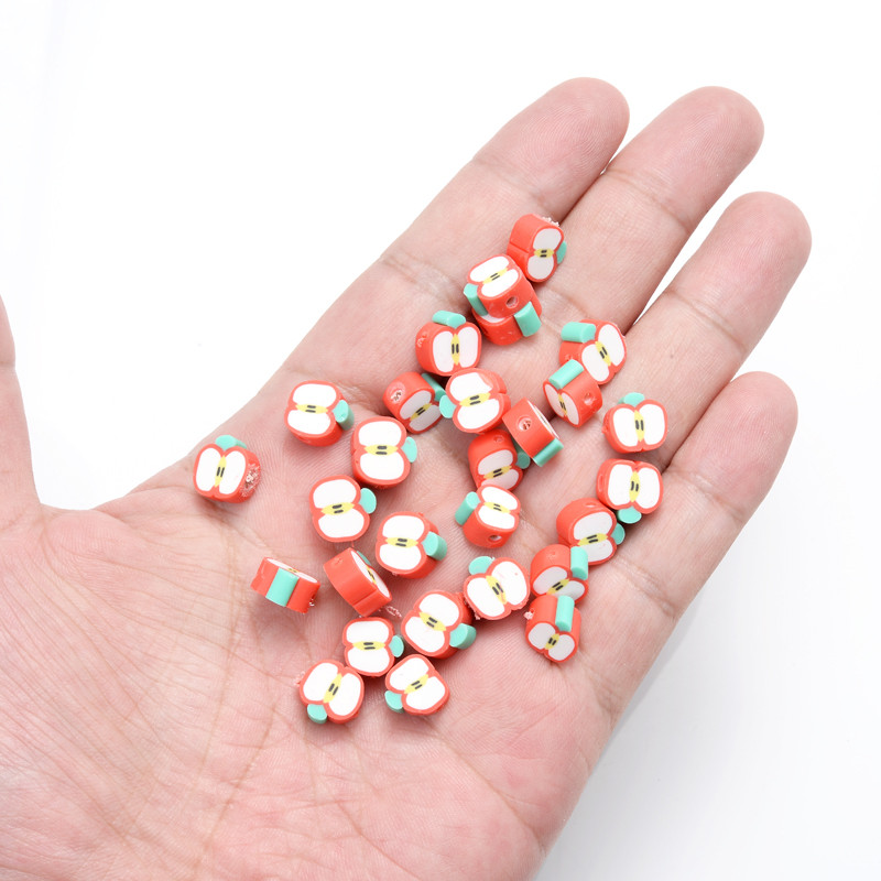 30 vnt. raudono obuolio formos molio tarpiklio karoliukai 10 mm žavūs vaisių polimeriniai moliniai karoliukai, skirti rankų darbo papuošalams gaminti „pasidaryk pats“ apyrankių priedai