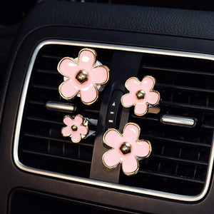 4 tk / komplekt lilleline auto õhuava värskendaja parfüümi klamber auto hajuti kliimaseadme klamber auto sisekujundus kingitus tüdrukule