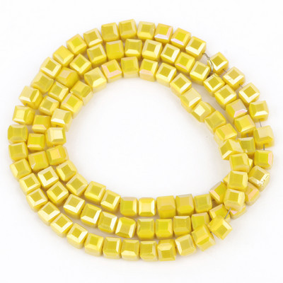 2mm 3mm 4mm AB värvikuubik Austria kristallist klaashelmestest tahutud ruudukujulised lahtised vahehelmed ehete valmistamiseks DIY käevõru kaelakee