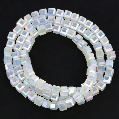 2mm 3mm 4mm AB värvikuubik Austria kristallist klaashelmestest tahutud ruudukujulised lahtised vahehelmed ehete valmistamiseks DIY käevõru kaelakee