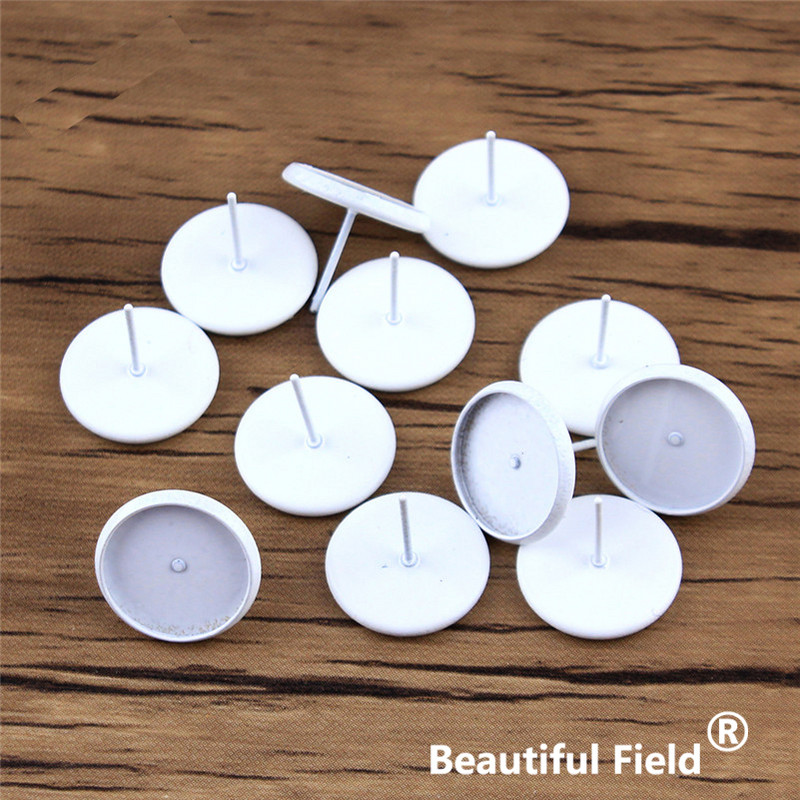 30db Fit 8mm 10mm 12mm 14mm Cabochons Fülbevaló Talp Fülbeállítás Színes bevonatú kerek Cameo talp Üres Rózsa Piros Dugóval