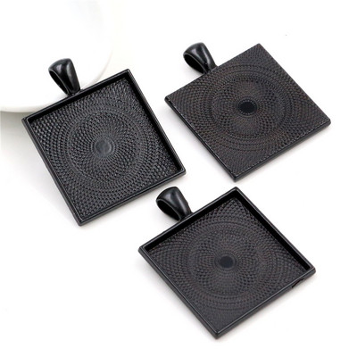 New Fashion 5 tk 25 mm sisesuurus 7 värvi kaetud ruudukujulise kabošoni alusega ripats.