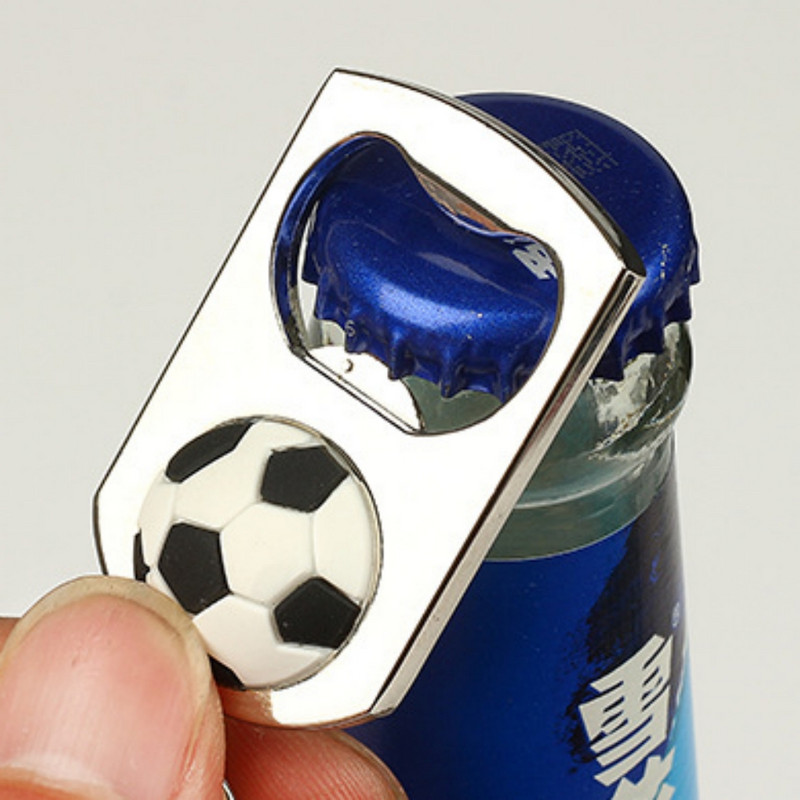 Moodne võlu Sport palli võtmehoidja värv Metallist pudeliavaja Korvpall Jalgpall Võtmehoidja Autokott Ripats Peo Suveniiri Kingitused