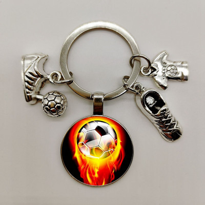 Naujos mados vyriškas metalinis raktų pakabukas Madingas futbolo raktų pakabukas Futbolo batai Futbolas Automobilis Dovana Vakarėlis Raktų pakabukas Papuošalai