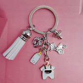 Armas emailiga beebivõtmehoidja lutipudel beebiriided beebilutt võtmehoidja beebiriiete võtmehoidja lapsevanema kingitus DIY käsitsi valmistatud ehted