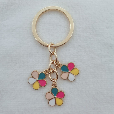 Χαριτωμένο μπρελόκ από σμάλτο Πολύχρωμο μπρελόκ με λουλούδι Sakura Γλυκά μπρελόκ για γυναίκες κορίτσια Αξεσουάρ τσάντα χειρός DIY Δώρα κοσμημάτων