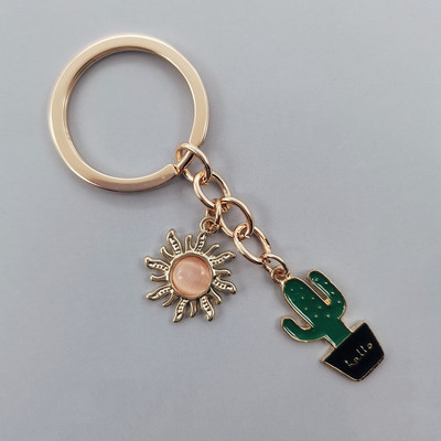 Mielas emalinis raktų pakabukas Saulė Rainbow Debesis Kaktusas Raktų Pakabukas Augalų Raktų Pakabukai Moterims Vyriškos Rankinės Priedai „Pasidaryk pats“ papuošalai Dovanos