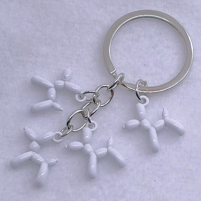 Nová módna kľúčenka Čierna Biela Modrá Červená Žltá Balón Pes Pudel Zvierací Pes Prívesok Kľúčenka od auta