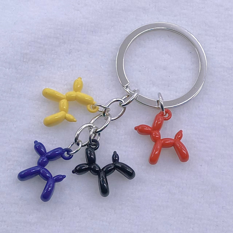 Nová módna kľúčenka Čierna Biela Modrá Červená Žltá Balón Pes Pudel Zvierací Pes Prívesok Kľúčenka od auta