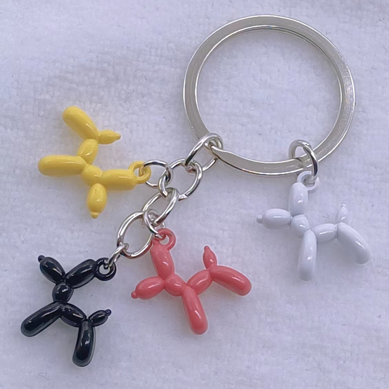Nová módna kľúčenka Čierna Biela Modrá Červená Žltá Balón Pes Pudel Zvierací Pes Prívesok Kľúčenka od auta