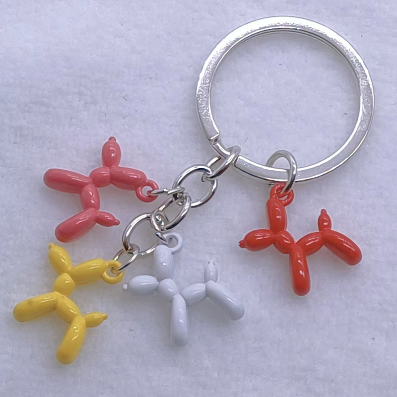 Nová módna kľúčenka Čierna Biela Modrá Červená Žltá Balón Pes Pudel Zvierací Pes Prívesok Kľúčenka od auta
