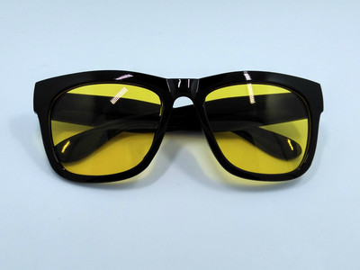 1 tk pimestamisvastased öönägemisvastased juhiprillid Meeste õues öine sõit, täiustatud valgusega prillid Moodsad prillid Autotarvikud