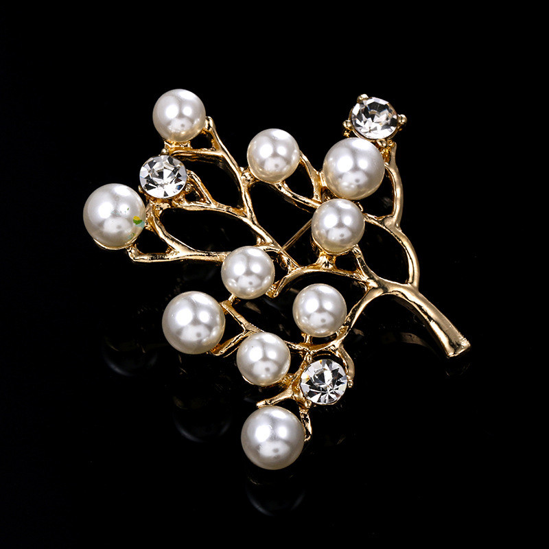 Modni broševi s bisernim cvijetom Elegantna žena Retro broševi s kamenčićima Igle Vjenčani nakit Odjevni dodaci