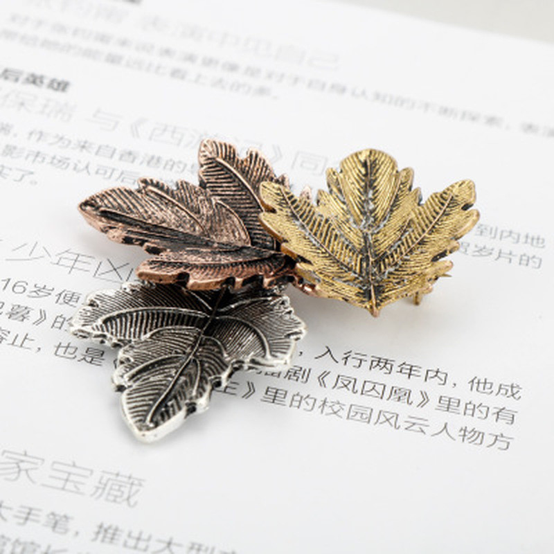 Vintage καρφίτσα με φύλλα σφενδάμου για γυναίκες Γοητευτική καρφίτσα Γυναικείο γιακά πέτο μεταλλική καρφίτσα μόδα κοσμήματα Δώρα Χριστουγεννιάτικη διακόσμηση
