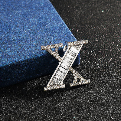 Novi inicijali A do Z 26 slova Igla Srebrna boja Kristalna engleska abeceda Muško odijelo Bedž Broš na rever Žene Muškarci Nakit za zabave