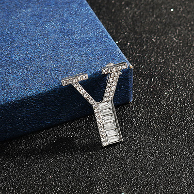 Novi inicijali A do Z 26 slova Igla Srebrna boja Kristalna engleska abeceda Muško odijelo Bedž Broš na rever Žene Muškarci Nakit za zabave