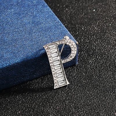 Novi inicijali A do Z 26 slova Igla Srebrna boja Kristalna engleska abeceda Muško odijelo Bedž Broš na rever Žene Muškarci Nakit za zabave