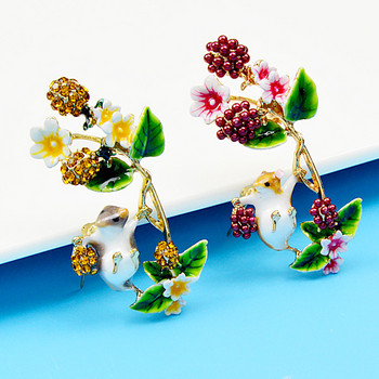 Νέες καρφίτσες Squirrel Raspberries για Γυναικείες Αστείες χαριτωμένα ζωάκια μεταλλική καρφίτσα λουλούδι κασκόλ Κλιπ αξεσουάρ Δώρο ρούχων