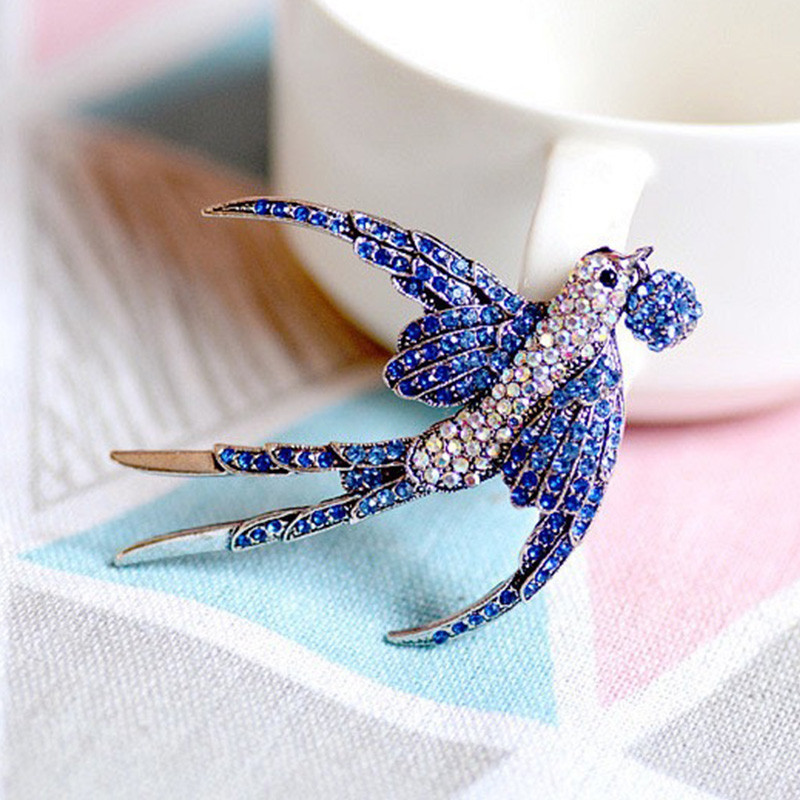 Mados kregždės paukštis Kalnų krištolas sagė Gražios sagės smeigtukai moterims Spalvingi krištoliniai segtukai skarelei puokštė Papuošalai