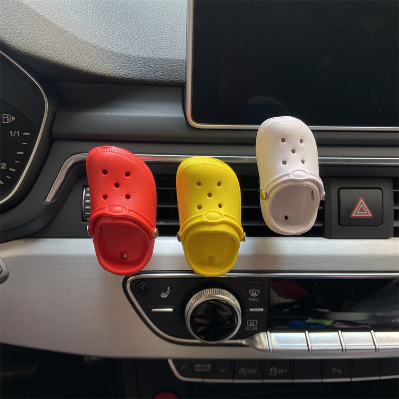 „Mini Crocs“ laikikliais su smilkalų akmenimis oro kondicionieriaus išleidimo angos apdaila salono priedaiautomobilių oro gaiviklis automobilių priedas